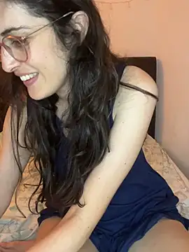 Lunaabbey online show from July 2026 09:12:02 PM