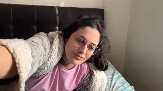 Lunaabbey online show from February 2026 08:47:02 AM