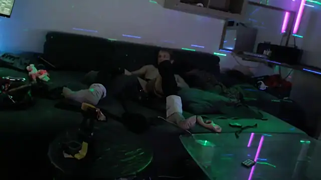 Snapshot of davidgntxxxxx chatting on December 2025 01:55:02 AM davidgntxxxxx online show from December 2025 01:55:02 AM