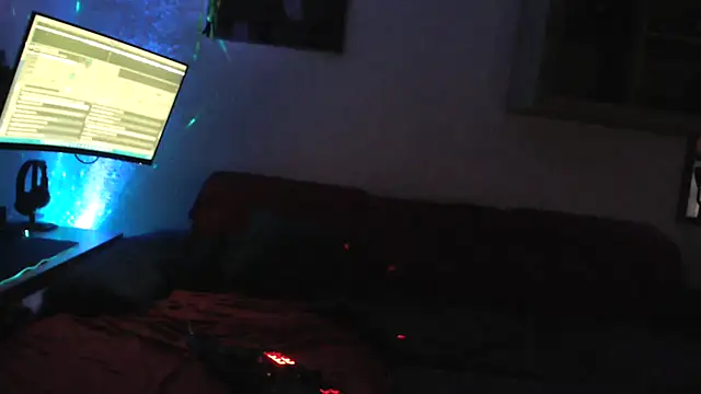 Snapshot of davidgntxxxxx chatting on November 2025 04:50:02 PM davidgntxxxxx online show from November 2025 04:50:02 PM