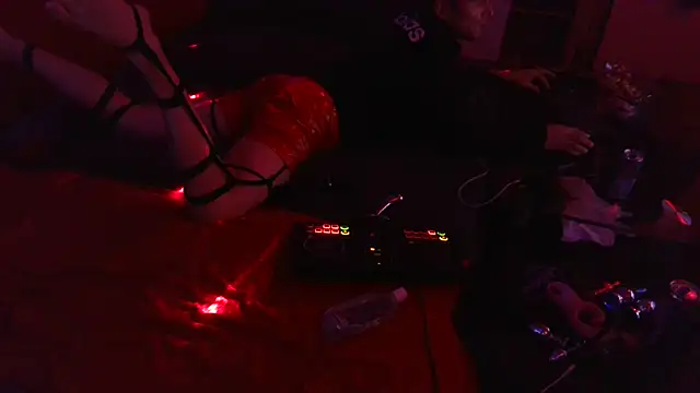 Snapshot of davidgntxxxxx chatting on November 2025 05:49:02 PM davidgntxxxxx online show from November 2025 05:49:02 PM