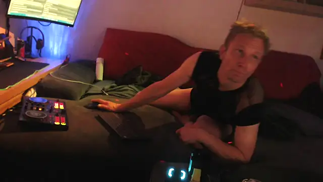 davidgntxxxxx online show from October 2025 04:42:02 PM
