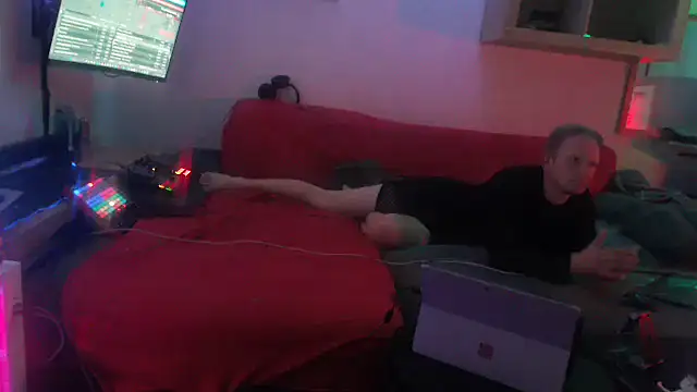 davidgntxxxxx online show from April 2026 07:43:02 PM