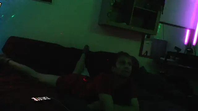 Snapshot of davidgntxxxxx chatting on November 2025 08:13:01 PM davidgntxxxxx online show from November 2025 08:13:01 PM