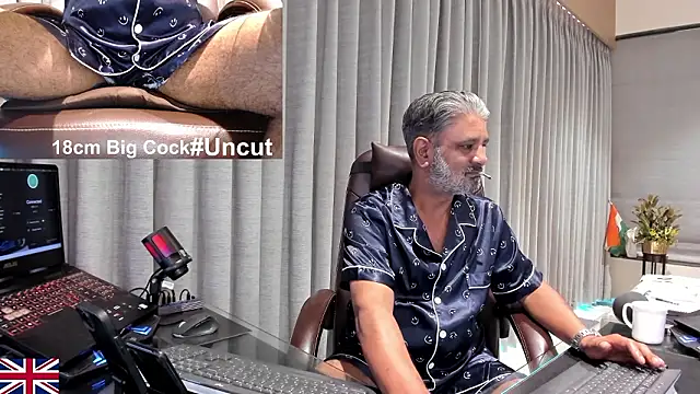 OnlineBossUK online show from February 2026 04:56:01 AM