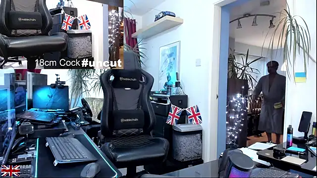 OnlineBossUK online show from December 2025 12:53:01 PM