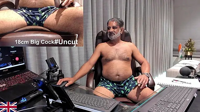 OnlineBossUK online show from February 2026 06:22:01 AM