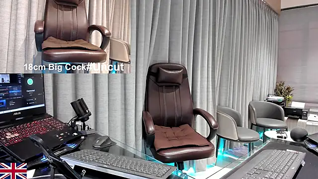 OnlineBossUK online show from April 2026 10:43:02 AM