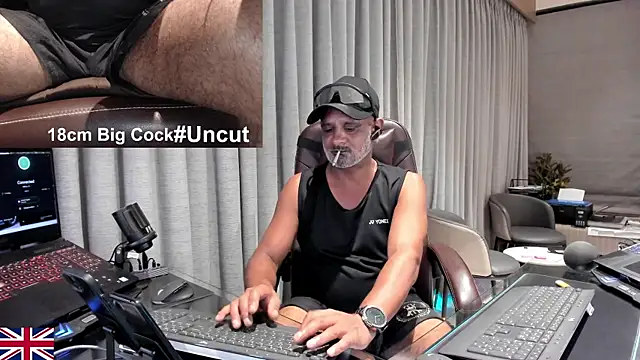 OnlineBossUK online show from June 2026 04:40:01 PM