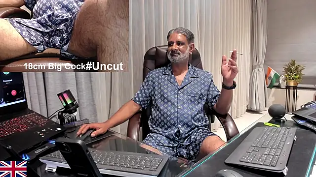 OnlineBossUK online show from January 2026 10:24:01 PM