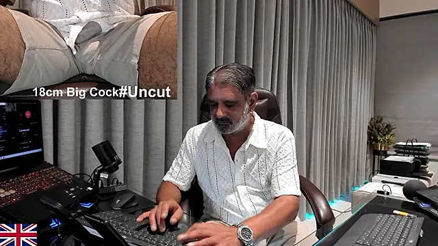 OnlineBossUK online show from March 2026 04:52:01 PM