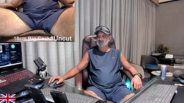 OnlineBossUK online show from June 2026 05:13:02 PM