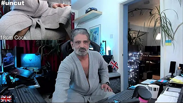 OnlineBossUK online show from November 2025 05:05:01 PM