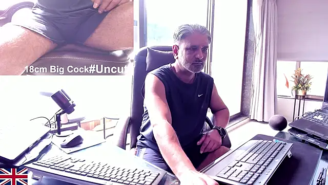 OnlineBossUK online show from January 2026 07:23:02 AM