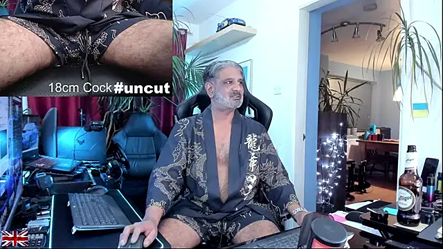 OnlineBossUK online show from December 2025 12:11:01 AM