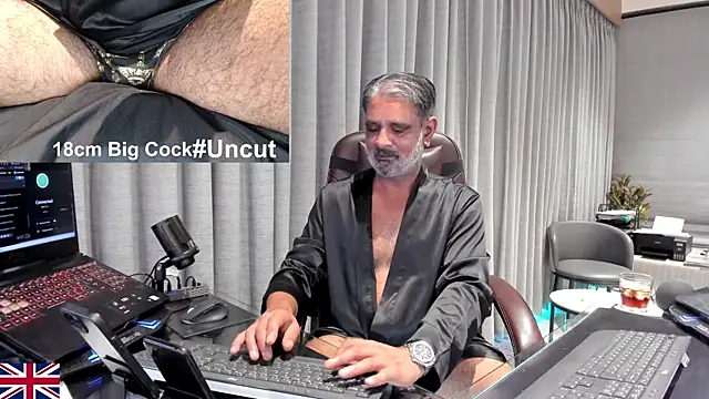 OnlineBossUK online show from April 2026 08:37:02 PM