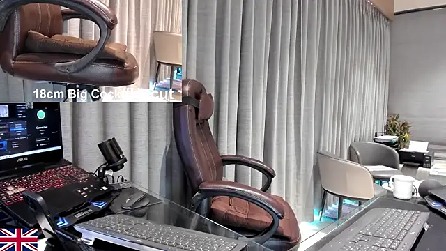 OnlineBossUK online show from April 2026 08:39:02 AM