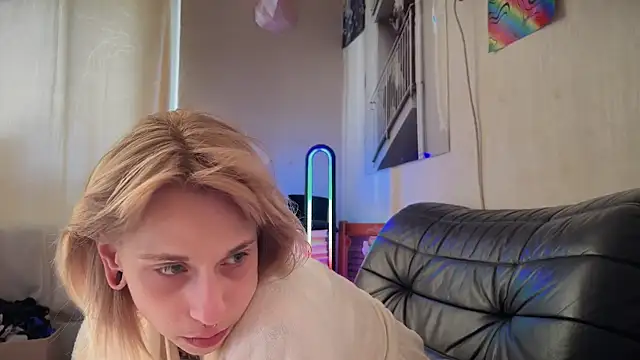 Mannarie Madsinn online show from March 2025 08:17:01 AM