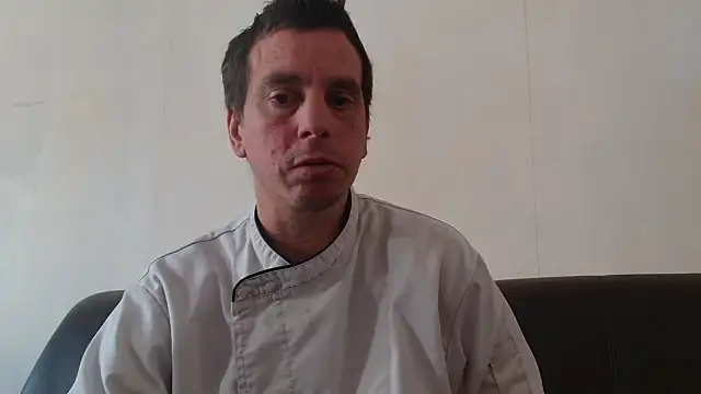 Snapshot of cloupefun chatting on November 2025 12:49:01 PM cloupefun online show from November 2025 12:49:01 PM