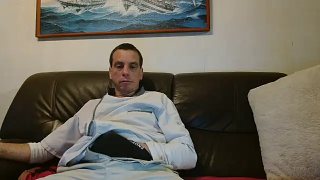 Snapshot of cloupefun chatting on January 2026 07:34:01 AM cloupefun online show from January 2026 07:34:01 AM