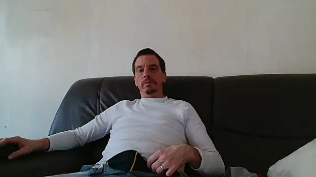 Snapshot of cloupefun chatting on November 2025 12:53:01 PM cloupefun online show from November 2025 12:53:01 PM