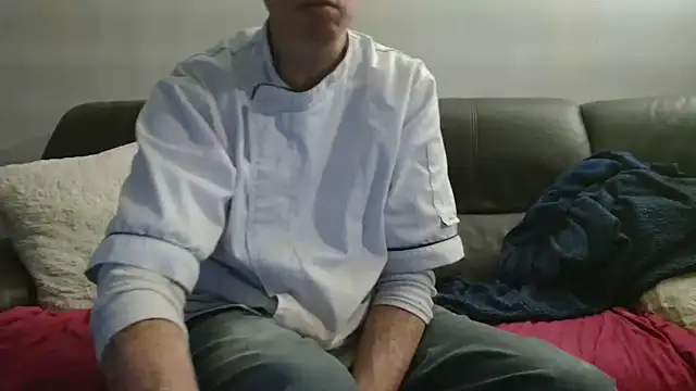 Snapshot of cloupefun chatting on December 2025 07:32:01 AM cloupefun online show from December 2025 07:32:01 AM