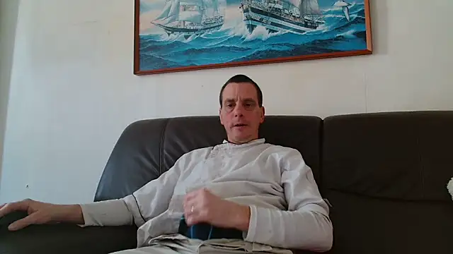 Snapshot of cloupefun chatting on January 2026 12:41:02 PM cloupefun online show from January 2026 12:41:02 PM