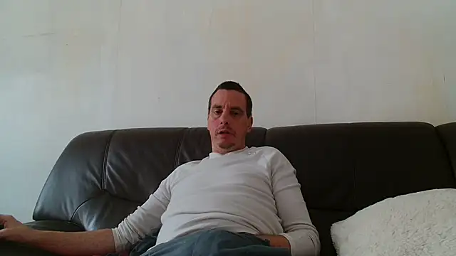 Snapshot of cloupefun chatting on October 2025 11:33:02 AM cloupefun online show from October 2025 11:33:02 AM