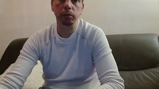 Snapshot of cloupefun chatting on October 2025 06:23:02 AM cloupefun online show from October 2025 06:23:02 AM