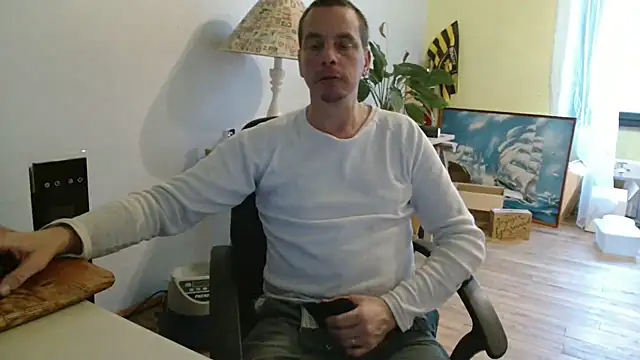 Snapshot of cloupefun chatting on September 2025 06:41:02 AM cloupefun online show from September 2025 06:41:02 AM