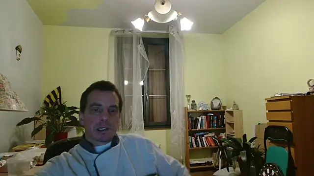 Snapshot of cloupefun chatting on January 2025 05:53:02 AM cloupefun online show from January 2025 05:53:02 AM