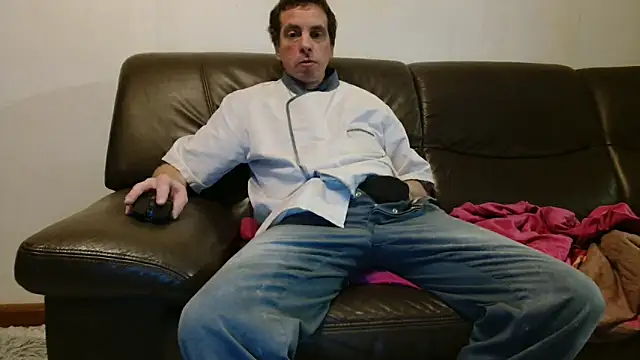 Snapshot of cloupefun chatting on December 2025 07:23:01 AM cloupefun online show from December 2025 07:23:01 AM