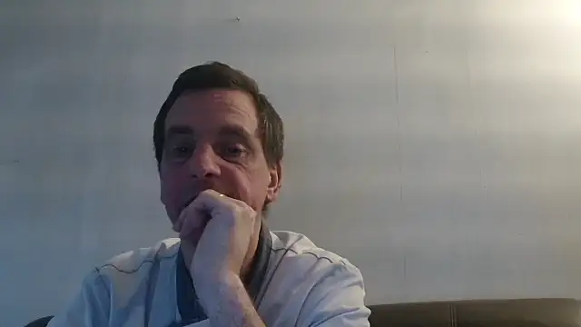 Snapshot of cloupefun chatting on November 2025 07:29:01 AM cloupefun online show from November 2025 07:29:01 AM