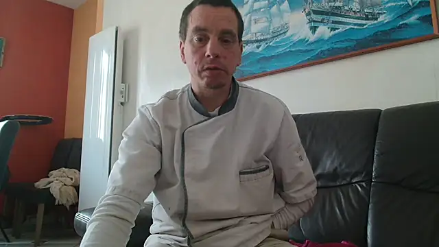 Snapshot of cloupefun chatting on February 2026 12:48:02 PM cloupefun online show from February 2026 12:48:02 PM