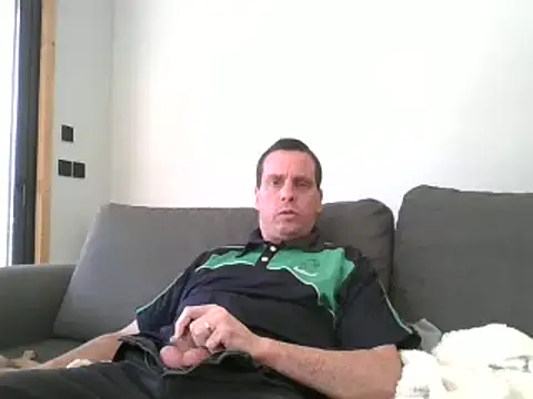 Snapshot of cloupefun chatting on March 2025 01:12:02 PM cloupefun online show from March 2025 01:12:02 PM