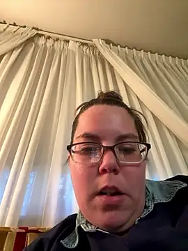 LacieStar online show from December 2024 10:07:02 PM