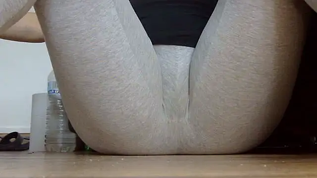 Squirtlady38 online show from September 2025 01:06:02 PM