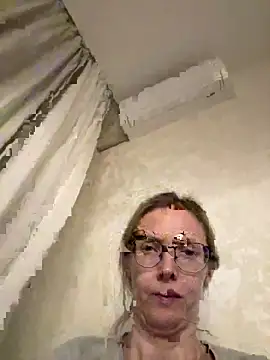 angelmommu online show from April 2026 07:31:01 PM