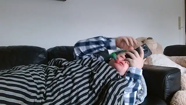 Snapshot of StarZ15 chatting on February 2025 11:15:01 AM StarZ15 online show from February 2025 11:15:01 AM