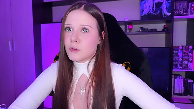 jasminevine online show from April 2026 09:54:02 PM