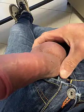 Snapshot of buodiculo chatting on February 2026 07:15:02 AM buodiculo online show from February 2026 07:15:02 AM