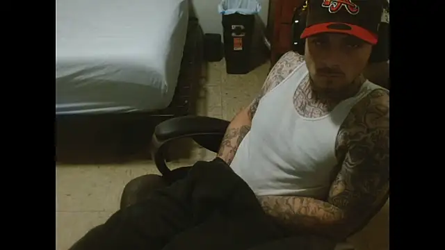 Snapshot of DADDY_KANE8--- chatting on June 2026 01:38:01 AM DADDY KANE8--- online show from June 2026 01:38:01 AM