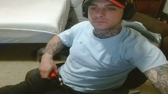 Snapshot of DADDY_KANE8--- chatting on July 2026 09:10:01 PM DADDY KANE8--- online show from July 2026 09:10:01 PM