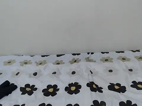 queen  ebony online show from November 2025 04:16:01 AM