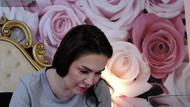 HessaHessy online show from April 2026 03:39:02 PM