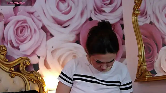 HessaHessy online show from March 2026 05:36:01 PM