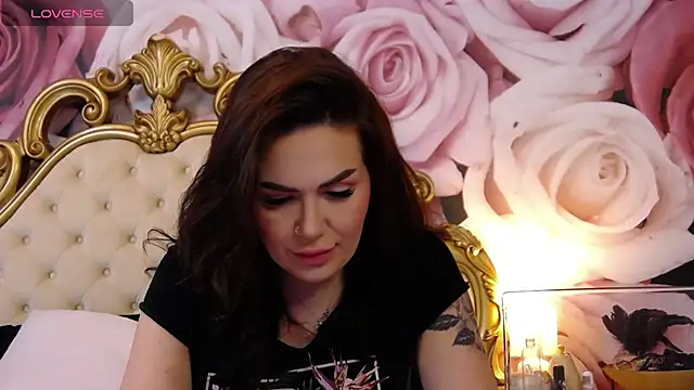 HessaHessy online show from April 2026 03:41:01 PM