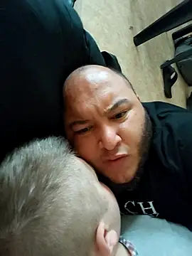 genderfluidco2 online show from November 2025 09:02:01 AM