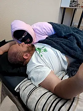 genderfluidco2 online show from January 2026 11:49:02 AM