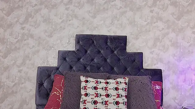 elizabeth coleman online show from March 2026 09:54:02 PM